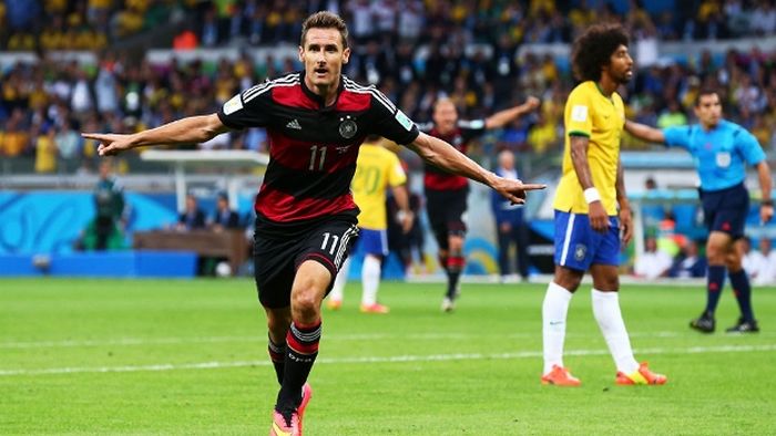 Klose marca seu 16° gol em Copas do Mundo