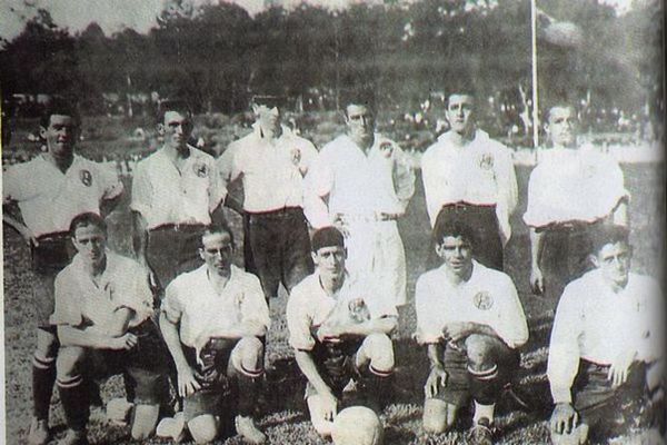 Campees do Paulisto de 1924 pelo Corinthians